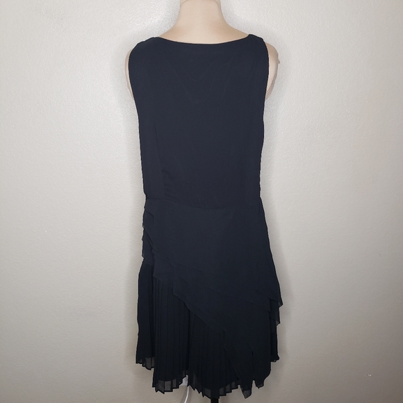 Banana Republic Chiffon Solid Pleated Sleeveless Dress Black 14 - Picture 4 of 9